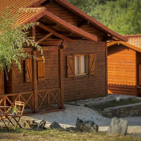 Camping Oleiros אתר קמפינג