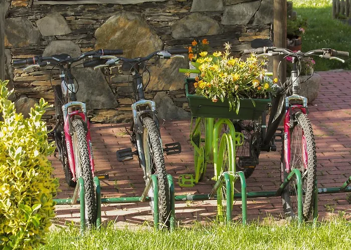 مكان تخييم Camping Oleiros أوليروس