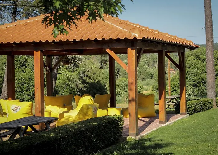 Camping Oleiros * أوليروس