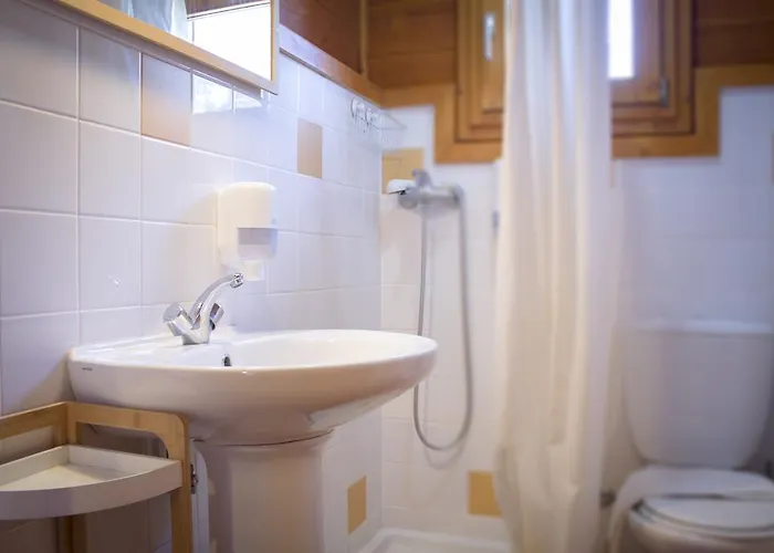 Camping Oleiros * أوليروس