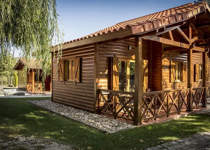 Camping Oleiros אתר קמפינג