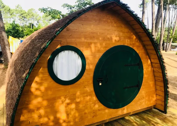 Camping Oleiros مكان تخييم أوليروس