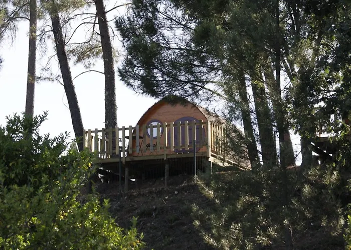 مكان تخييم Camping Oleiros